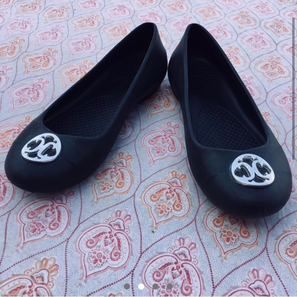 🎉Host Pick🎉Black & Silver Croc Flats - Picture 2 of 4